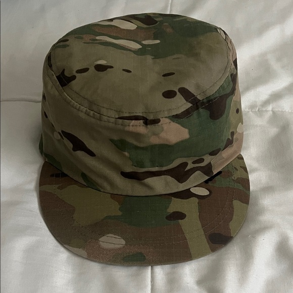 Camouflage Military Jacket and Pants Set - Picture 4 of 5